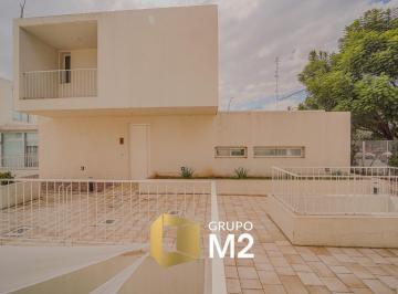 Casa · 182m² · 5 Ambientes · 2 Cocheras · Triplex a Estrenar de Categoria Superior en Venta - Villa Belgrano