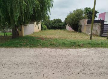 Terreno · 300m² · Venta de Lote Barrio 2 de Abril