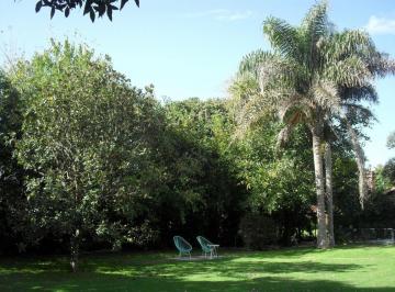 Casa · 300m² · 5 Ambientes · 1 Cochera · Los Lagartos C. C. Vende o Permuta