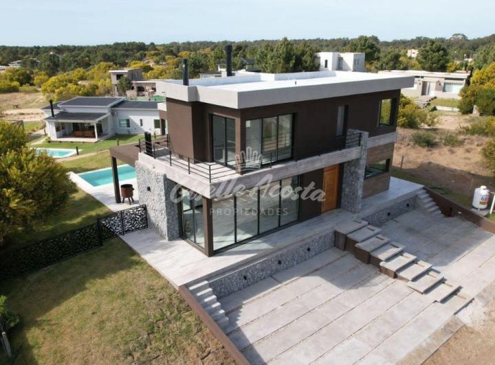 Casa · 206m² · 5 Ambientes