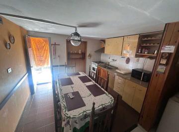 Casa · 60m² · 3 Dormitorios · 2 Cocheras · Casa de 250 m² con 3 Dorm. en Venta en Sol y Lago