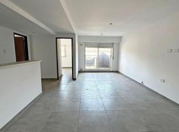 Departamento · 66m² · 3 Ambientes · 1 Cochera · Venta - Departamento de 2 Dorm., con Balcón y Cochera - Centro Rosario