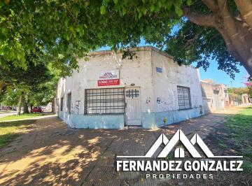 Casa de 3 ambientes, Lomas de Zamora · Venta de Casa de 3 Amb. con 2 Patios y Garage. Venta Directa.