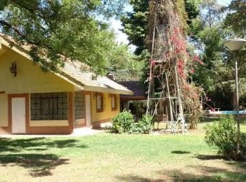 Casa · 120m² · 4 Ambientes · Casa Quinta en 20 de Junio con Pileta