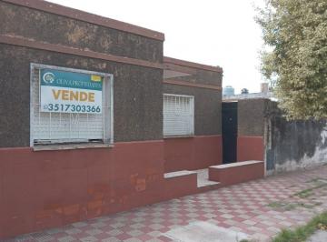 Casa de 6 ambientes, Córdoba · Barrio Empalme 2 Dorm - Cochera - Patio