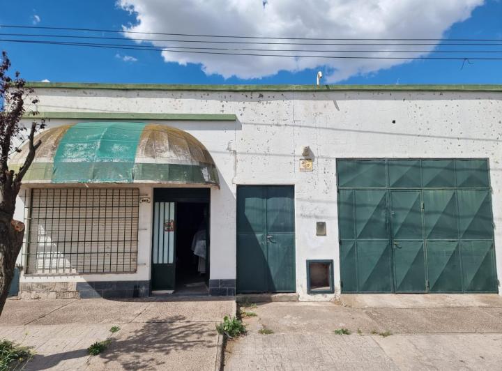 Local comercial · 150m² · 2 Cocheras