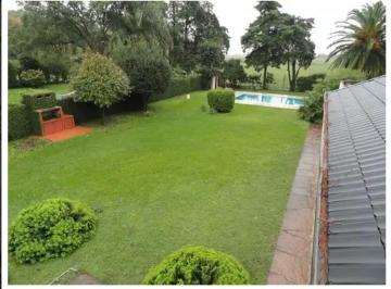Casa · 209m² · 3 Ambientes · 2 Cocheras · Venta Casa Quinta Zona Este (Ingreso a Esperanza)