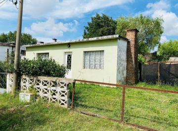 Casa · 47m² · 4 Ambientes · Venta Casa Las Piedras 2 Dorm.