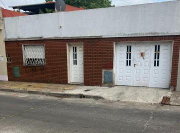 PH · 64m² · 3 Ambientes · PH Tipo Casa Al Frente de Dos Dorm.