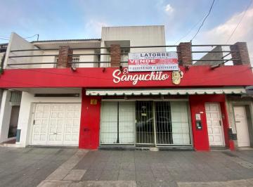 Casa · 210m² · 5 Ambientes · 1 Cochera · Latorre Prop. Vende Propiedad en Block Sobre Av Jara