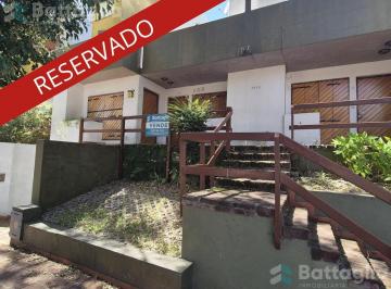 PH · 173m² · 4 Ambientes · 2 Cocheras · Oportunidad! Triplex Cerca del Mar con Cochera y Parrilla