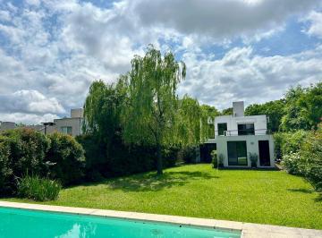 Casa de 5 ambientes, San Fernando · Casa Amoblada Barrio Cerrado Tres Horquetas 3 Dorm.