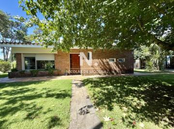 Foto1 · En Venta Casa en Maldonado de 4 Dorm., Excelente Espacio.
