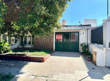 Casa · 150m² · 4 Dormitorios · 1 Cochera · Venta Casa Bº Parque Velez Sarsfield 4 Dorm. - Apta Crédito