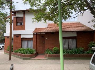 Casa de 7 ambientes, Bahía Blanca · No Se Inundo. Lista Para Entrar a Vivir, Zona Tranquila a 9 Cuadras del Centro