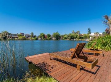 Casa · 280m² · 5 Ambientes · 1 Cochera · Casa en Venta en Las Palmas Tigre Al Lago