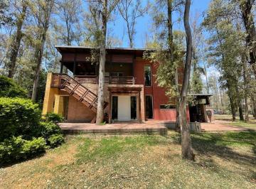 Casa · 150m² · 6 Ambientes · 1 Cochera · Venta Casa 2 Dorm. Campo Timbo