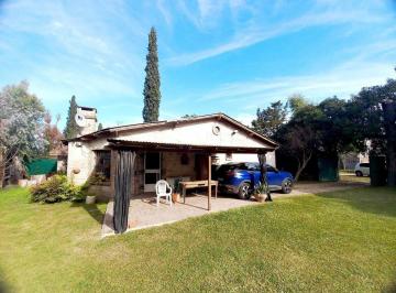 Quinta vacacional · 60m² · 3 Ambientes · 2 Cocheras · Casa Quinta en Venta - 2 Dorm. 1 Baño - 690 m² - Arturo Seguí, La Plata