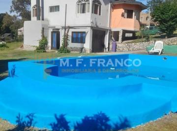 Casa · 153m² · 7 Ambientes · Retasado Oportunidad! Gran Casa en Sierra de Los Padres con Pileta
