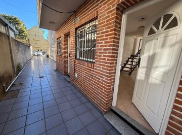 Casa de 3 ambientes, La Matanza · Duplex en Venta en Ramos Mejia