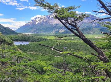 Terreno , El Chaltén · Lote con Bosque en El Area de El Chalten Increibles Vistas