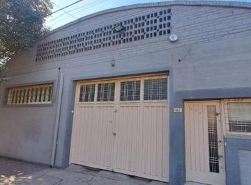 Bodega-Galpón de 2 ambientes, Córdoba · ¡Oportunidad! Vendo Galpón de 350 m² con Oficina y Baño en Alto Alberdi ¡Apto Cr
