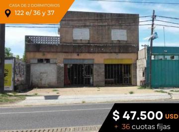 Casa · 120m² · 5 Ambientes · 3 Cocheras · Casa Venta 2 Dorm. 2 Locales 3 Cocheras Terreno 300 m 2 Totales - La Plata [financiado]