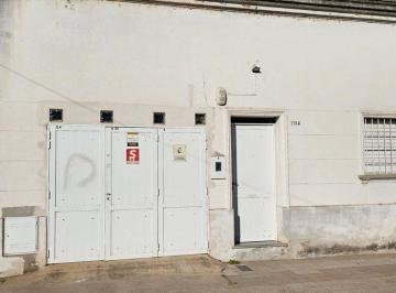 Casa · 85m² · 4 Ambientes · 1 Cochera · Remax Vende Casa de Dos Dorm. y Patio Seco