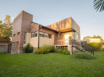 Casa · 108m² · 3 Ambientes · 2 Cocheras · Venta Casa/quinta en San José del Rincón