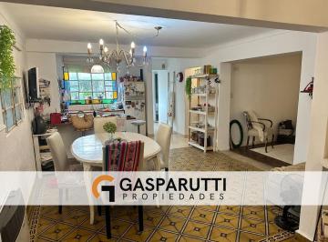 Departamento · 94m² · 4 Ambientes · PH Sin Expensas en Venta en San Isidro con Patio
