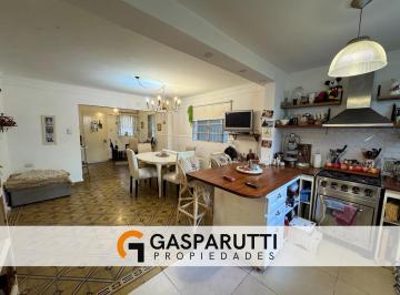 Departamento · 94m² · 4 Ambientes · PH Sin Expensas en Venta en San Isidro con Patio