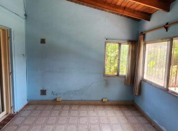 Casa · 218m² · 4 Ambientes · Casa en Venta - 2 Dorm. 1 Baño - 900 m² - Villa Elisa, La Plata