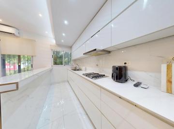 PH · 115m² · 4 Ambientes · Venta PH 4 Amb Flores con Terraza Propia