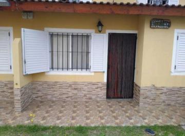 Casa · 50m² · 5 Ambientes · 1 Cochera · Casa en Venta - 3 Dorm. 2 Baños - Cochera - Mar del Tuyú