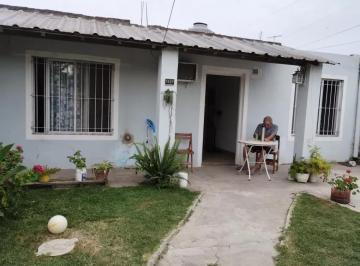 PH · 85m² · 4 Ambientes · PH en Venta - 3 Dorm. 1 Baño - 234 m² - Grand Bourg