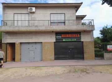 Local comercial de 6 ambientes, Merlo · Locales + Vienda en Planta Alta - Superficie Libre de Tierra