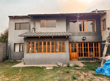 Casa · 351m² · 9 Dormitorios · Casa en Trevelin