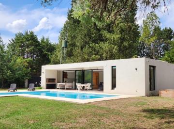 Casa · 146m² · 3 Ambientes · Casa en El Remanso