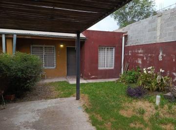 Casa · 93m² · 3 Ambientes · 1 Cochera · Venta Duplex 2 Dorm Dep Lomas Sur Villa Allende