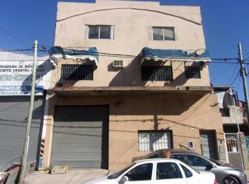 Bodega-Galpón · 696m² · 4 Cocheras · Galpón - Tablada