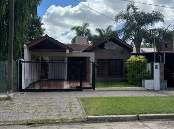 Casa · 130m² · 4 Ambientes · 2 Cocheras · Venta Casa 3 Dorm. Pileta Padua Merlo