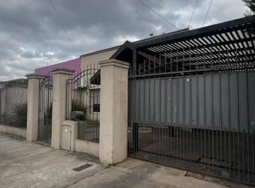Casa · 200m² · 3 Ambientes · 2 Cocheras · Casa en Venta - Merlo Norte