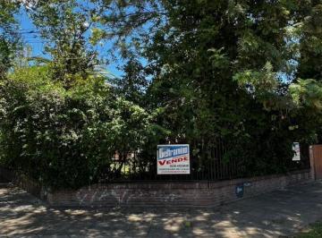 Casa · 200m² · 4 Ambientes · 7 Cocheras · Casa en Venta - Merlo