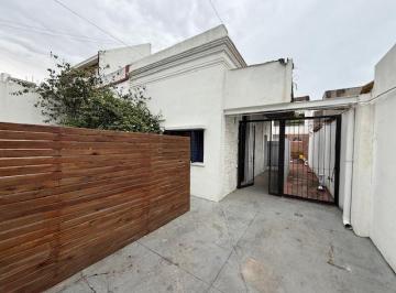 Casa · 120m² · Casa en Mataderos con 2 Unidades Funcionales
