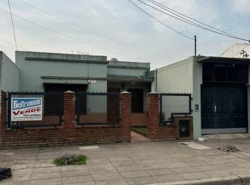 Casa · 150m² · 3 Ambientes · 2 Cocheras · Venta Casa 2 Dorm. Merlo Norte