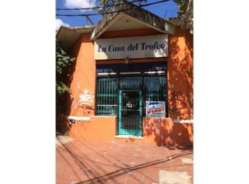 Local comercial · 120m² · Esquina Comercial, Merlo Centro, Venta
