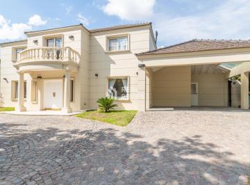 Casa · 375m² · 7 Ambientes · 2 Cocheras · Casa en Venta 7amb Barrio Cerrado Privado Septiembre Escobar con Financiación