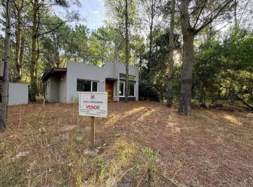 Casa de 4 ambientes, Mar de las Pampas · Casa a Estrenar en Mar de Las Pampas, a La Venta.