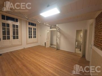 Local comercial · 140m² · 4 Ambientes · Venta - Local - Lourdes