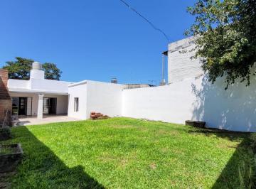 Casa · 150m² · 3 Ambientes · Hermosa Casa en San Martín Al 2700, Sm de Tucumán